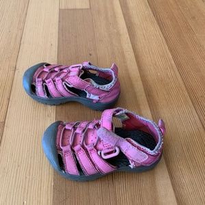 Girl’s Hiking Sport Sandals Size 7T